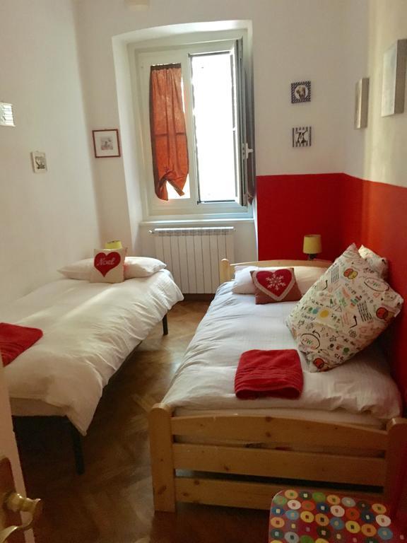 Casa Del Cucciolo Con Parcheggio Privato Appartement Triëst Buitenkant foto